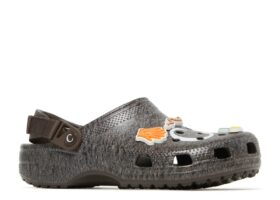 Anwar Carrots x Clog ‘Soil – Espresso’