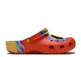 Chinatown Market x Clog ‘Tie Dye Smiley’
